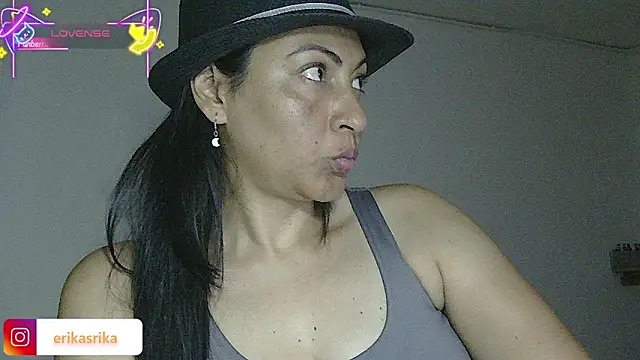 ErikaRika online show from September 23, 4:48 am