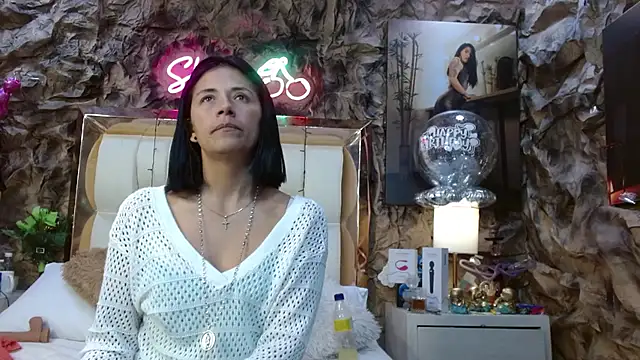 sharoon cheerry online show from December 10, 12:49 pm