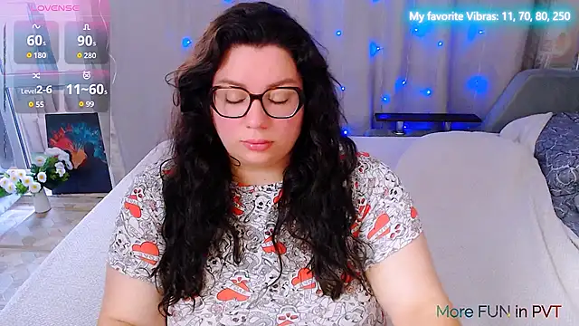 Snapshot of alexa_sweetyy chatting on July 13, 11:46 am alexa sweetyy online show from July 13, 11:46 am