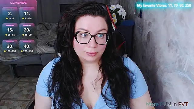 Snapshot of alexa_sweetyy chatting on July 26, 8:27 pm alexa sweetyy online show from July 26, 8:27 pm