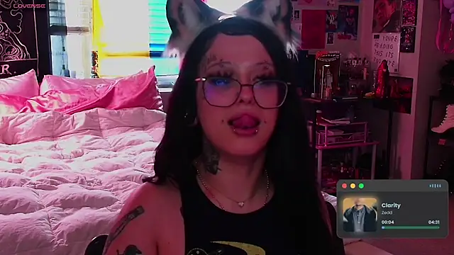 MissRomero online show from March 14, 7:52 pm