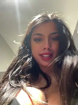 TheCrimsonLounge online show from January 24, 12:09 am