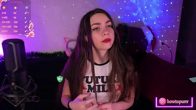 Snapshot of How2Meow chatting on February 5, 5:42 pm How2Meow online show from February 5, 5:42 pm