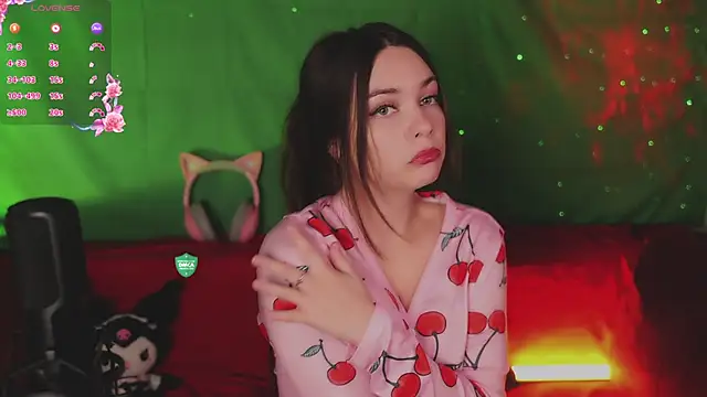 Snapshot of How2Meow chatting on September 21, 5:03 pm How2Meow online show from September 21, 5:03 pm