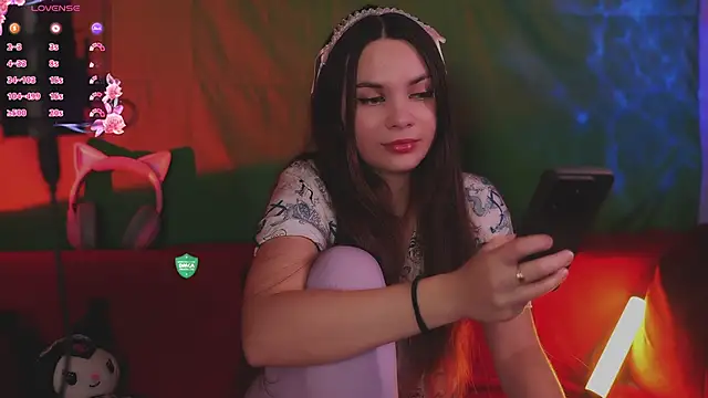 Snapshot of How2Meow chatting on September 22, 5:15 pm How2Meow online show from September 22, 5:15 pm