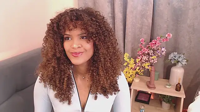 Snapshot of Amelia_bss chatting on June 9, 12:50 pm Amelia bss online show from June 9, 12:50 pm