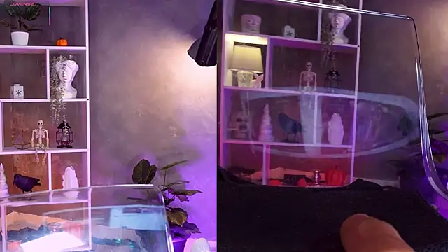 Snapshot of RedJasmine_ chatting on October 15, 6:52 pm RedJasmine online show from October 15, 6:52 pm