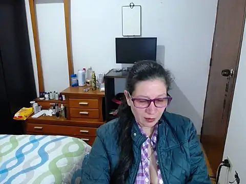 latin49 online show from September 16, 3:29 am