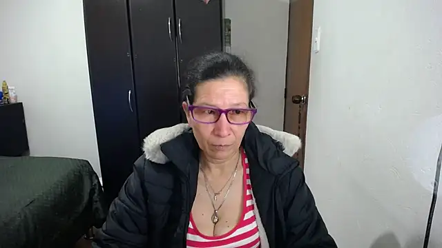 latin49 online show from March 11, 4:18 am