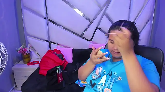 Snapshot of ValenTitis chatting on October 1, 8:15 pm ValenTitis online show from October 1, 8:15 pm