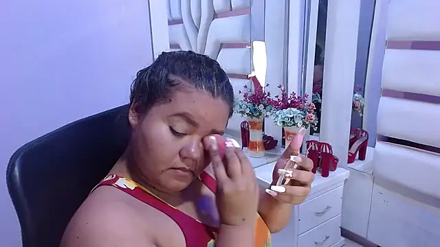 Snapshot of ValenTitis chatting on October 11, 8:29 pm ValenTitis online show from October 11, 8:29 pm