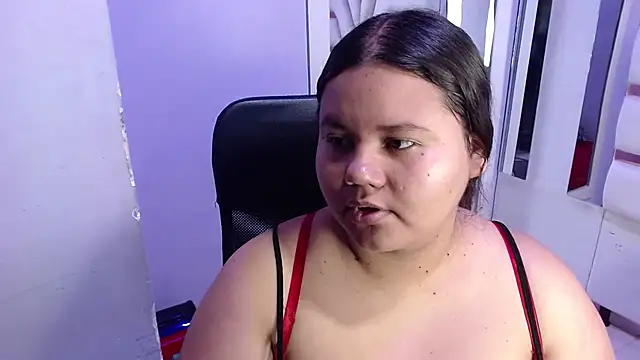 Snapshot of ValenTitis chatting on November 19, 8:53 pm ValenTitis online show from November 19, 8:53 pm