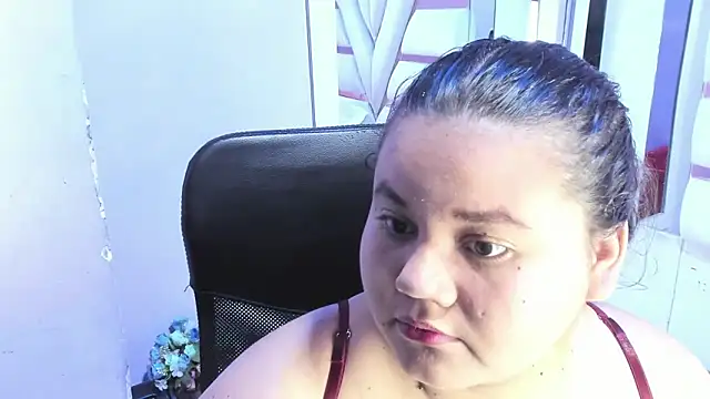 Snapshot of ValenTitis chatting on November 27, 8:55 pm ValenTitis online show from November 27, 8:55 pm