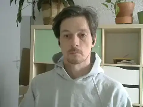 snowypaul11 online show from March 10, 1:10 pm