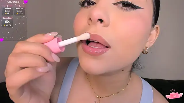 nahla jameel online show from November 28, 6:38 am