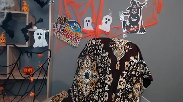 Snapshot of NinaFlawlees chatting on October 26, 12:44 pm NinaFlawlees online show from October 26, 12:44 pm