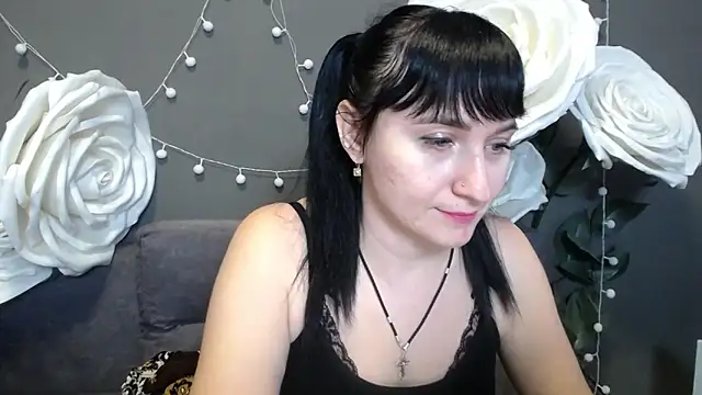 Snapshot of NinaFlawlees chatting on November 23, 1:00 pm NinaFlawlees online show from November 23, 1:00 pm