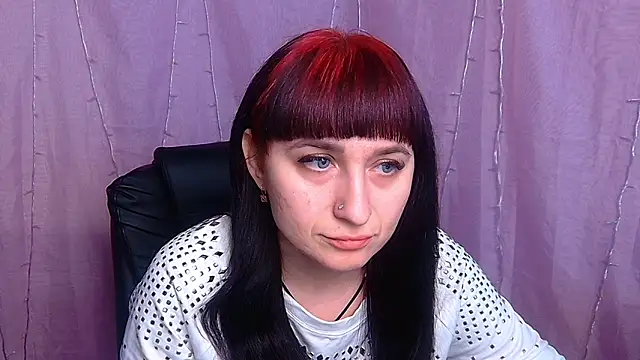 NinaFlawlees online show from March 15, 12:55 pm