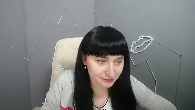 Snapshot of NinaFlawlees chatting on April 10, 12:10 pm NinaFlawlees online show from April 10, 12:10 pm