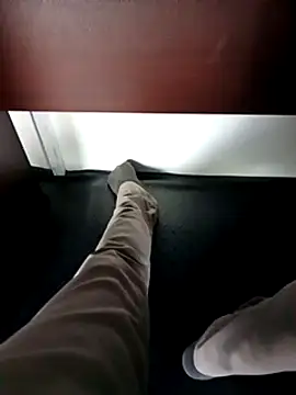 Snapshot of robinsan1010 chatting on March 10, 1:32 pm robinsan1010 online show from March 10, 1:32 pm