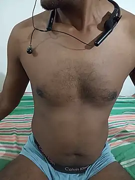 robinsan1010 online show from June 8, 3:45 pm
