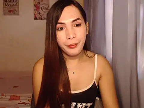 Snapshot of Msyensmith chatting on February 11, 4:44 am Msyensmith online show from February 11, 4:44 am