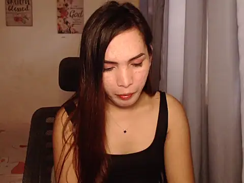 Snapshot of Msyensmith chatting on February 12, 5:05 am Msyensmith online show from February 12, 5:05 am