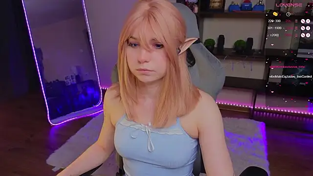 Snapshot of zelda_1 chatting on February 13, 2:24 pm zelda 1 online show from February 13, 2:24 pm