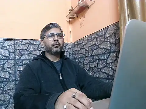 AerifiedLivelong online show from January 4, 11:43 am