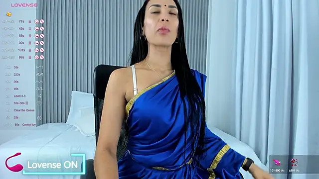 nayelii d online show from February 25, 11:41 am