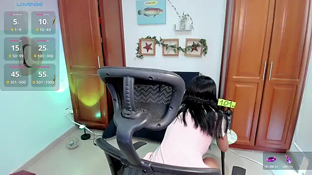 Julia-roberths online show from January 18, 1:18 pm