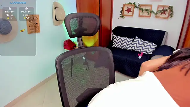 Julia-roberths online show from January 24, 1:14 pm