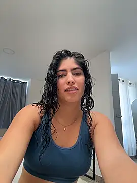 Gaby zahir  online show from November 5, 7:25 pm