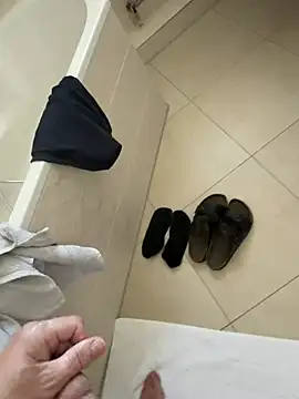 Snapshot of KielerMen chatting on March 4, 2:12 pm KielerMen online show from March 4, 2:12 pm