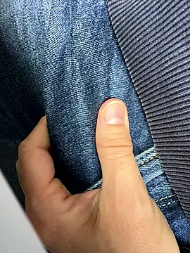 Snapshot of KielerMen chatting on March 25, 2:28 am KielerMen online show from March 25, 2:28 am