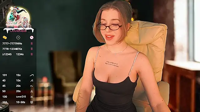 PenellopaRaw online show from January 8, 3:39 pm