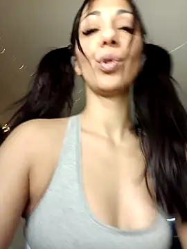 LeticiaWoods online show from December 27, 8:24 am