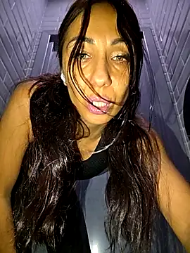 LeticiaWoods online show from October 22, 8:36 am