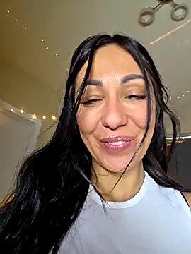 Snapshot of LeticiaWoods chatting on February 19, 12:23 pm LeticiaWoods online show from February 19, 12:23 pm