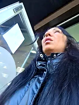 Snapshot of LeticiaWoods chatting on March 20, 11:15 am LeticiaWoods online show from March 20, 11:15 am