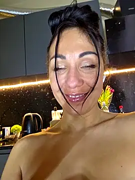 Snapshot of LeticiaWoods chatting on March 23, 8:51 am LeticiaWoods online show from March 23, 8:51 am