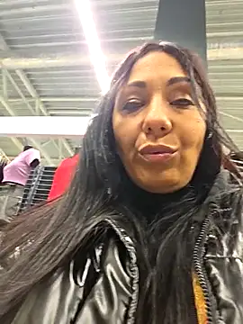 LeticiaWoods online show from April 28, 1:27 pm
