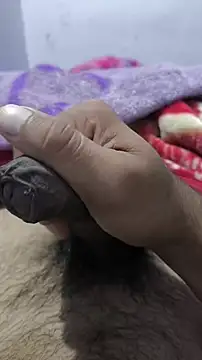 Snapshot of Im_Aryan chatting on December 28, 3:37 pm Im Aryan online show from December 28, 3:37 pm