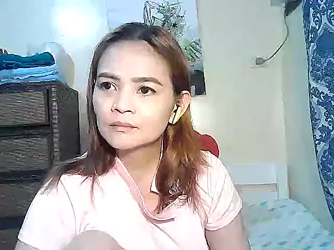 Kisses-13 online show from February 17, 1:07 pm