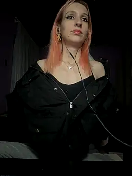 bunnydark00 online show from October 4, 3:37 am