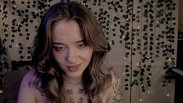 risha laas online show from February 15, 10:21 pm