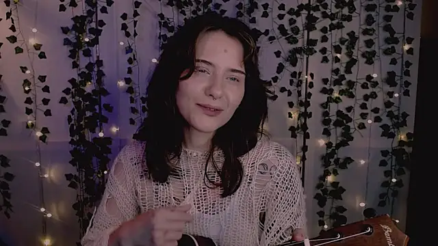 risha laas online show from October 11, 8:29 pm