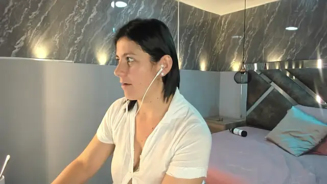 SarahDeyvis online show from December 29, 5:22 pm