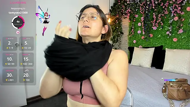 SarahDeyvis online show from November 18, 6:01 pm