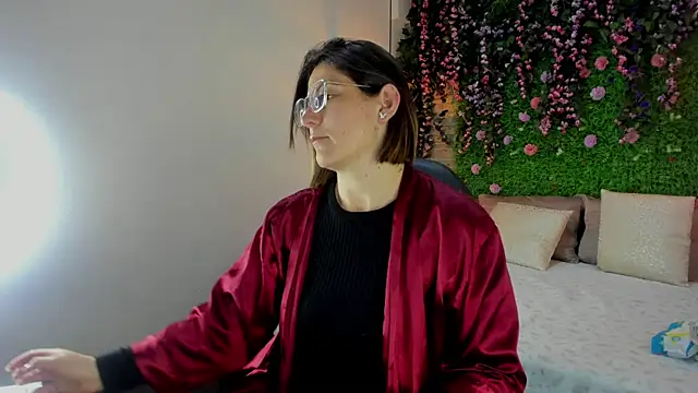 SarahDeyvis online show from March 27, 8:26 am